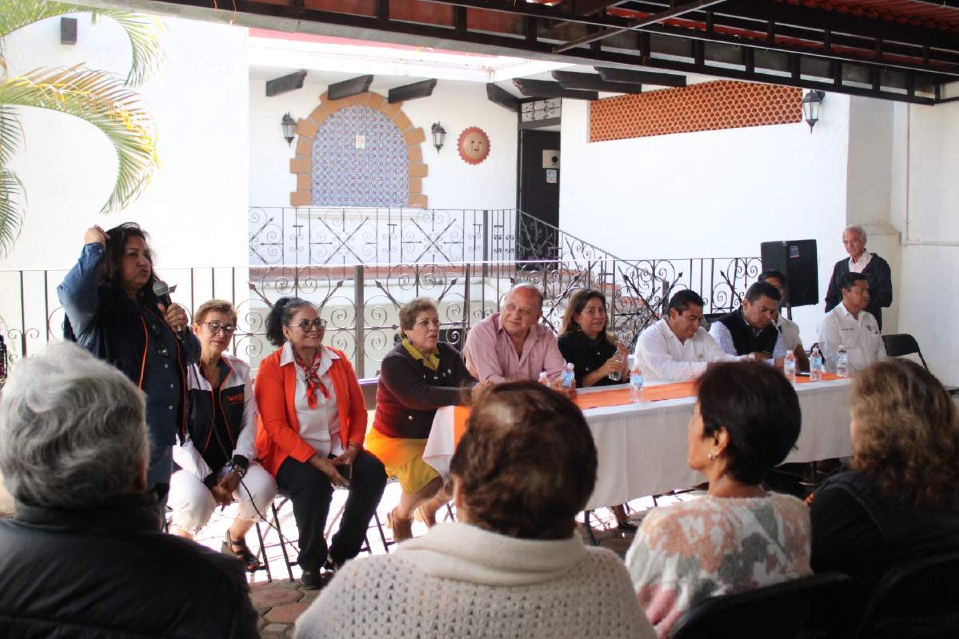Celebra SNTE prima de antigüedad para maestros jubilados