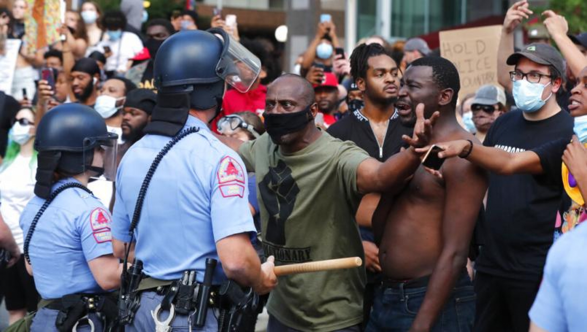 Anuncia Trump que declarará "terroristas" a miembros de Antifa ante protestas por George Floyd