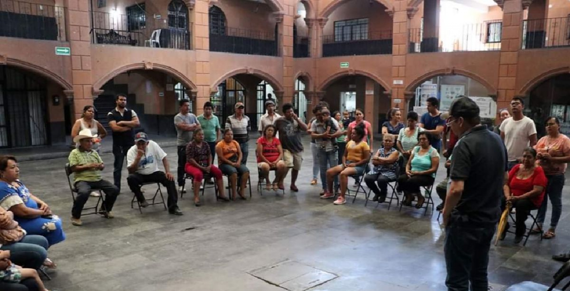 Llaman a comerciantes de Miacatlán a atender medidas sanitarias