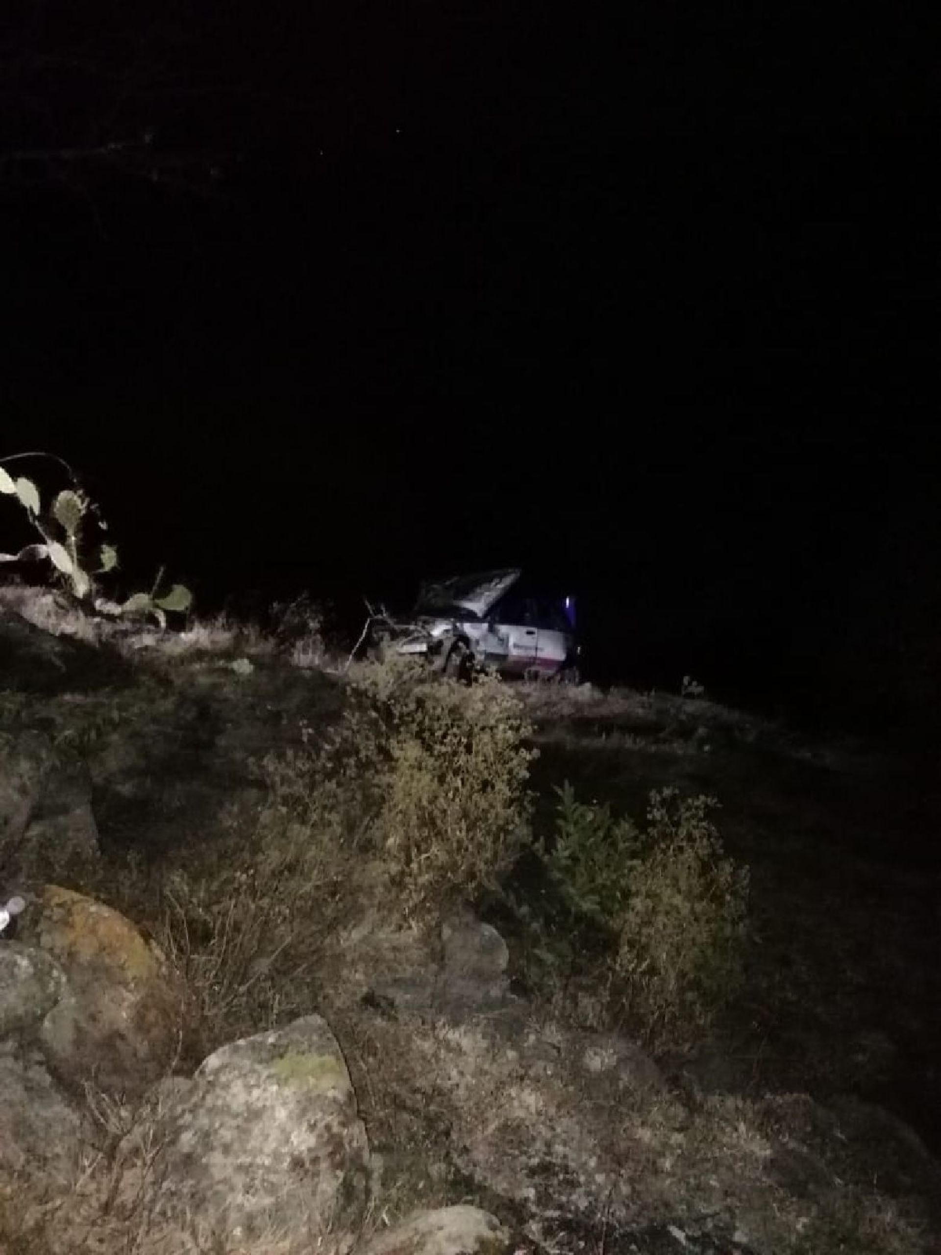 Fallece taxista durante una volcadura en Cuentepec