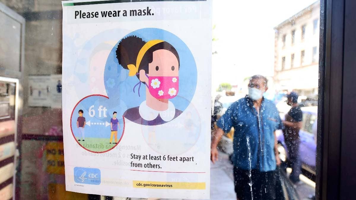 California impone nuevamente uso de cubrebocas obligatorio