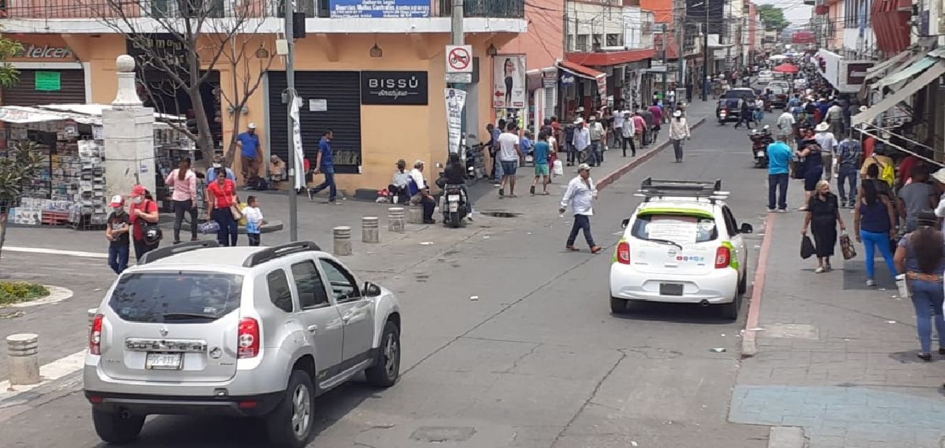 Reabren comerciantes en Cuautla en inicio de la “nueva normalidad”