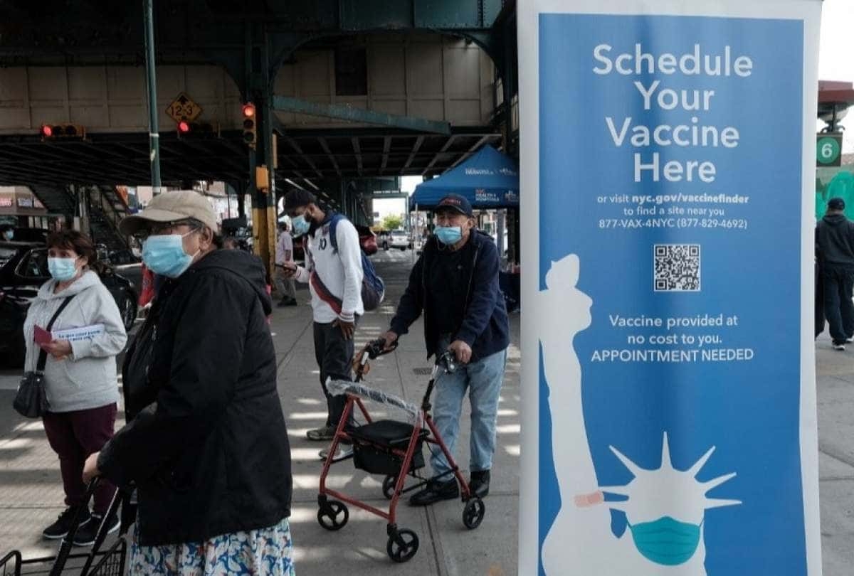 Nueva York pone ultimátum a sus empleados ¿vacuna o despido?