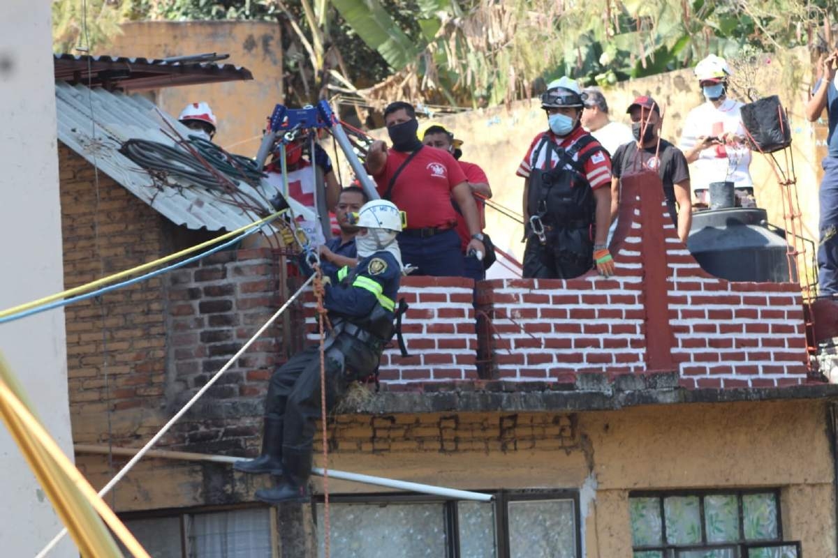 Muere presunto ladrón al caer a barranca de Amanalco