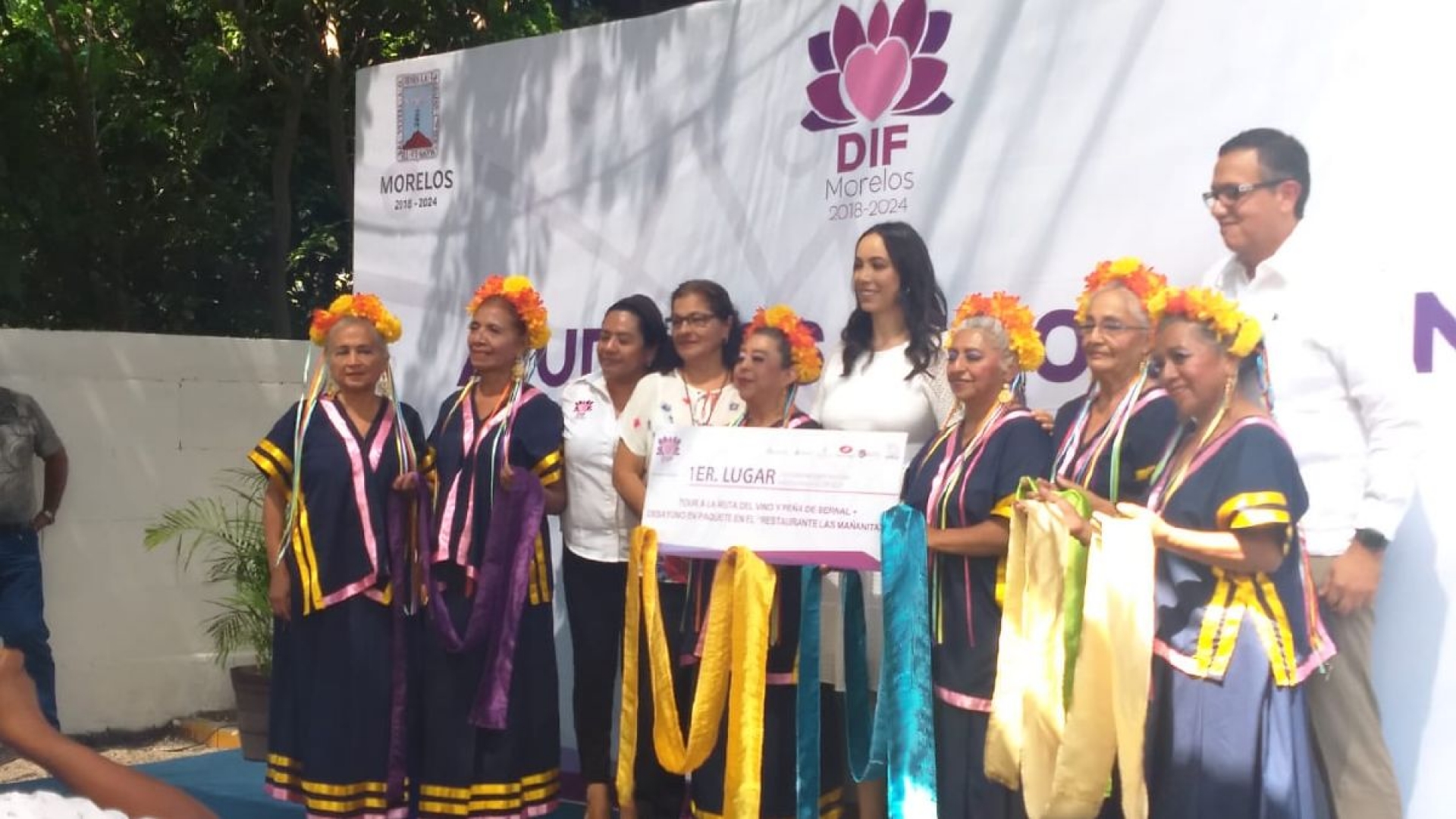 Festejan a los adultos mayores en Cuautla