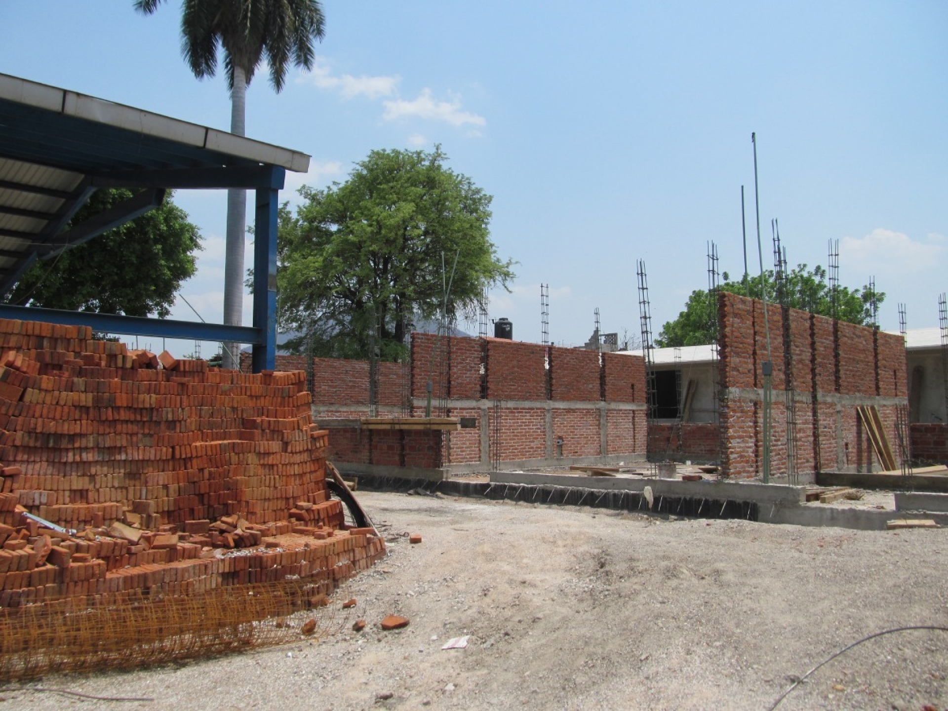 Está a un 60% la reconstrucción de la Primaria “Diez de abril” de Jojutla
