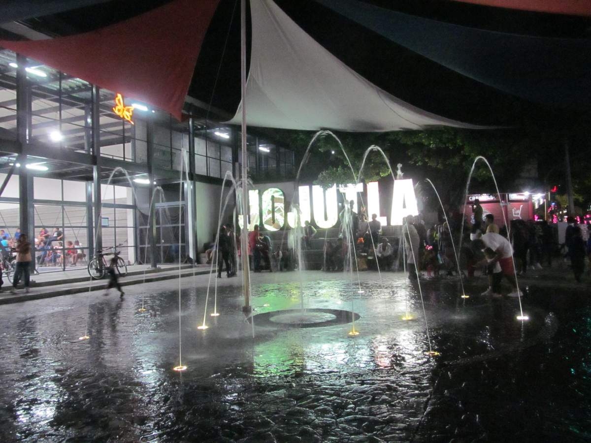Comerciantes se opusieron a instalación de pista de hielo en Jojutla