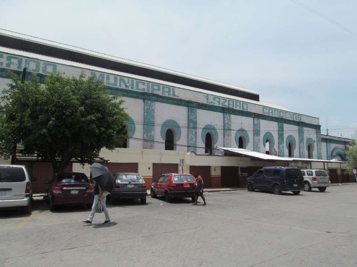 Retoman intención de continuar con reconstrucción de mercado de Zacatepec