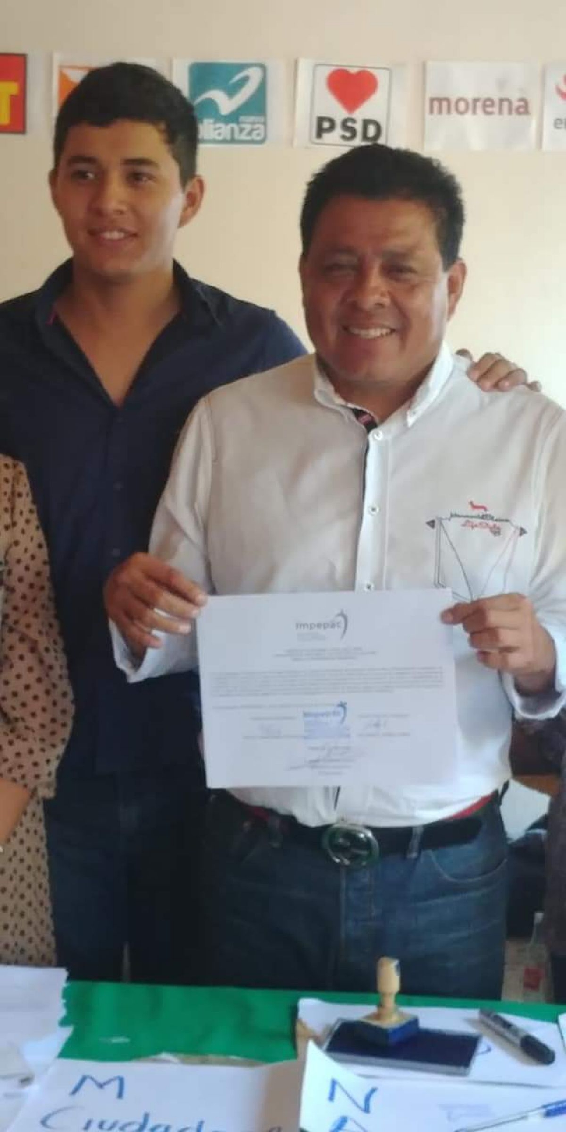 Entregan a Israel Andrade Zavala la constancia de mayoría de votos