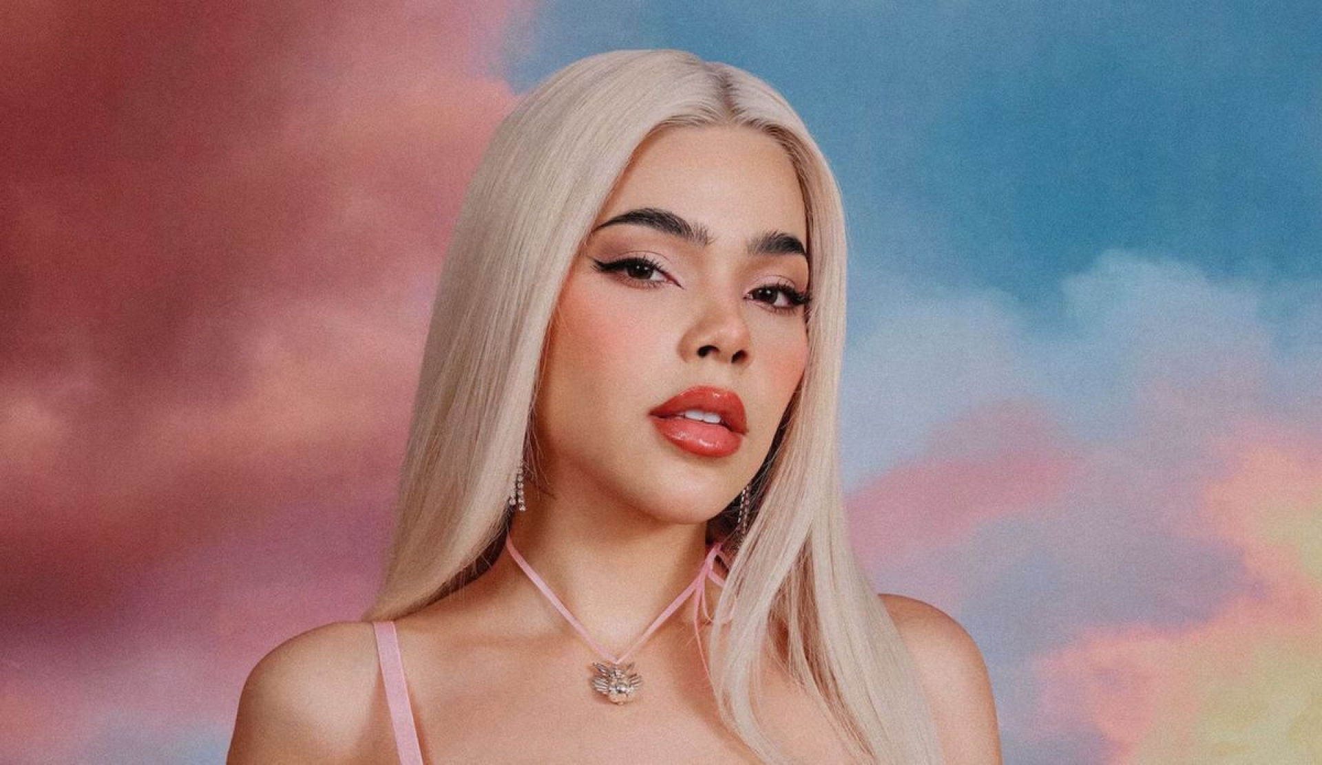 Kenia Os anuncia nueva etapa musical con video junto a Doris Jocelyn