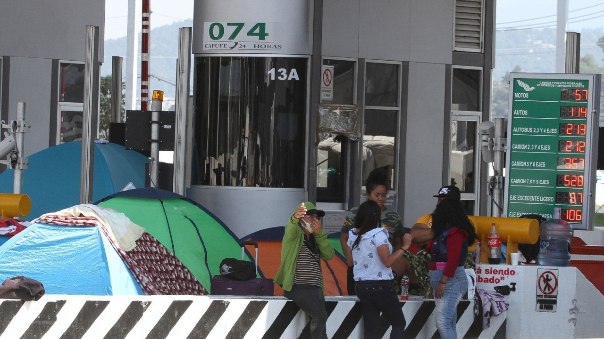 Inicia audiencia de vinculación de 57 personas que tomaron caseta