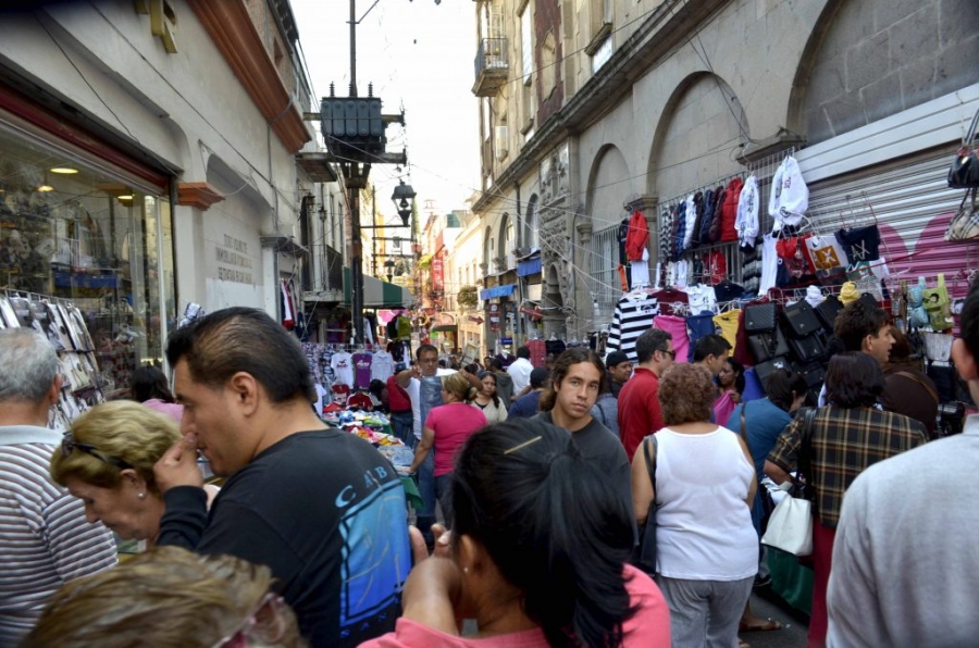 El martes, sindicatos entregarán sus listas de vendedores ambulantes