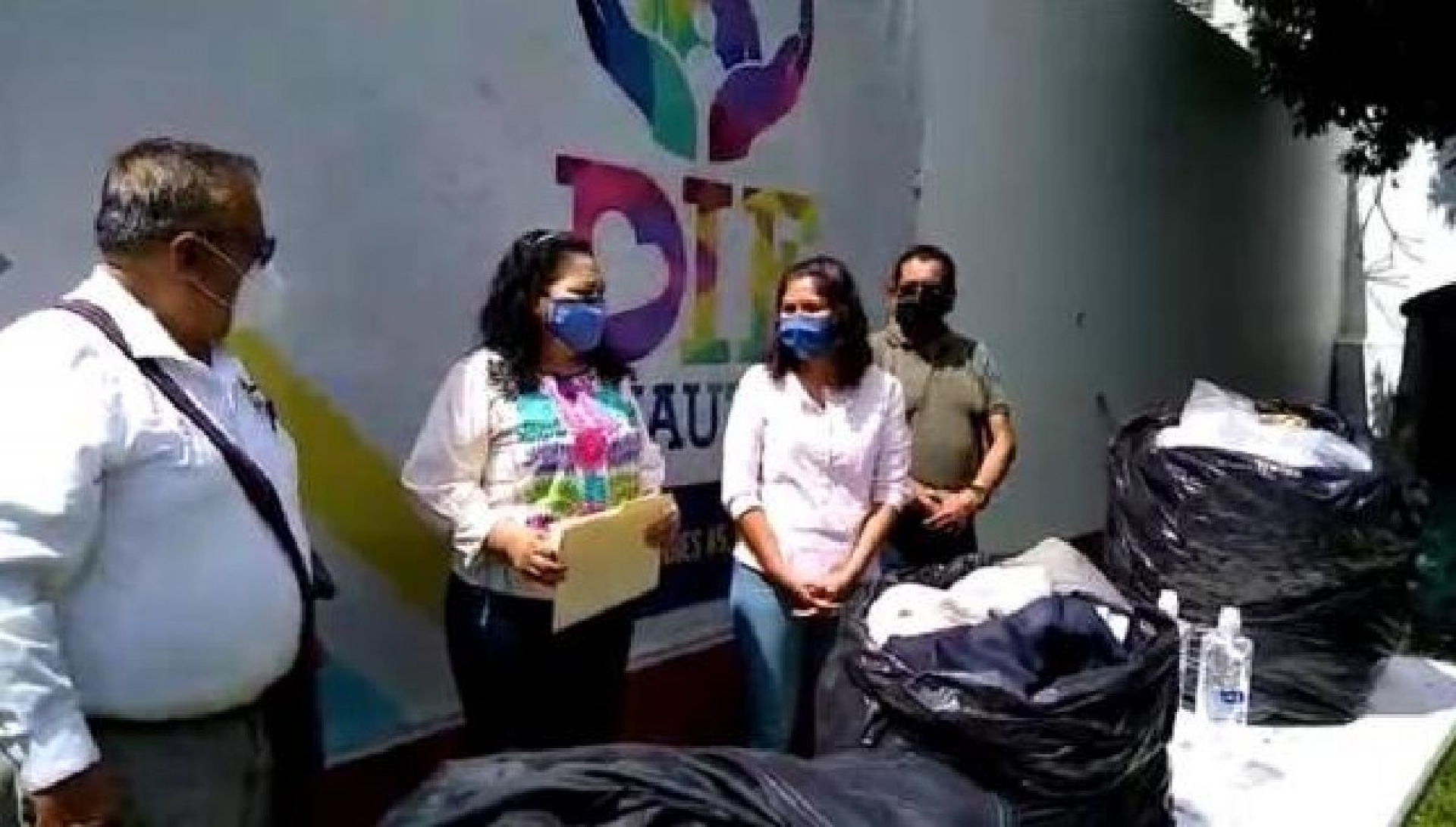 Realiza el DIF Cuautla acopio de ropa para apoyar a familias