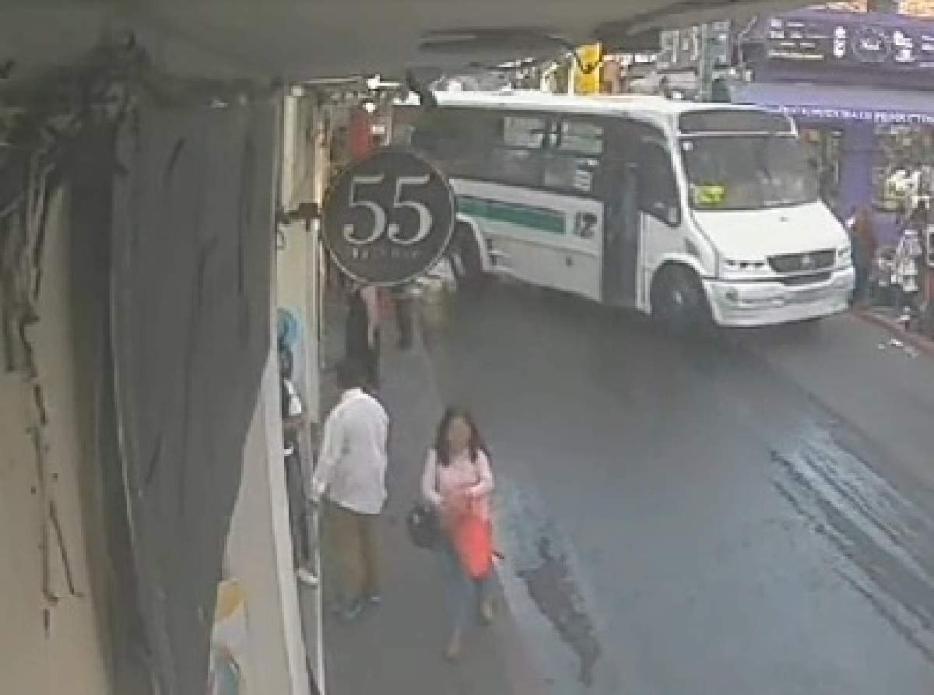 Una mujer fue atropellada por una 'ruta'