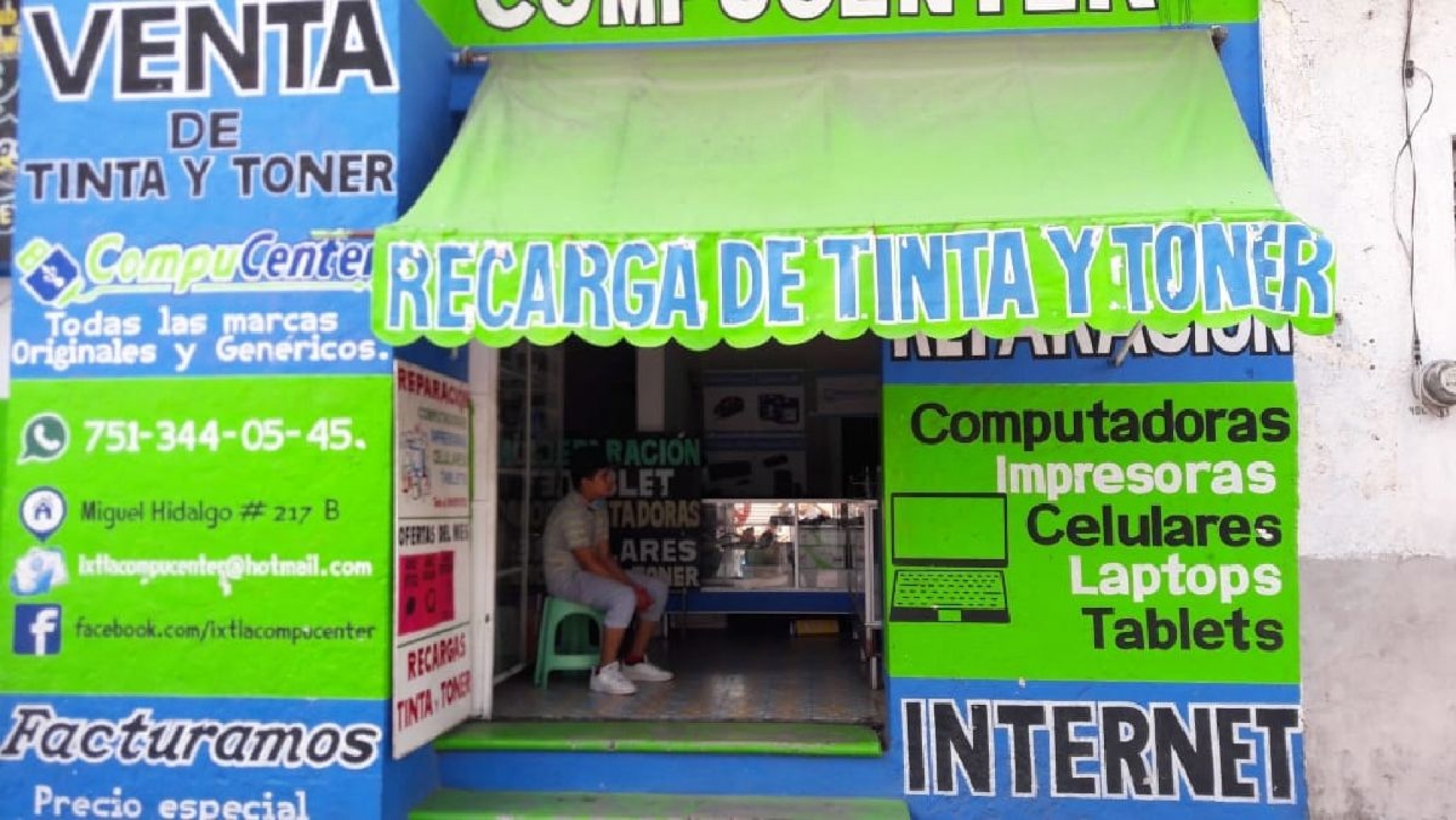 A pesar de las pocas ventas ofrece ayuda