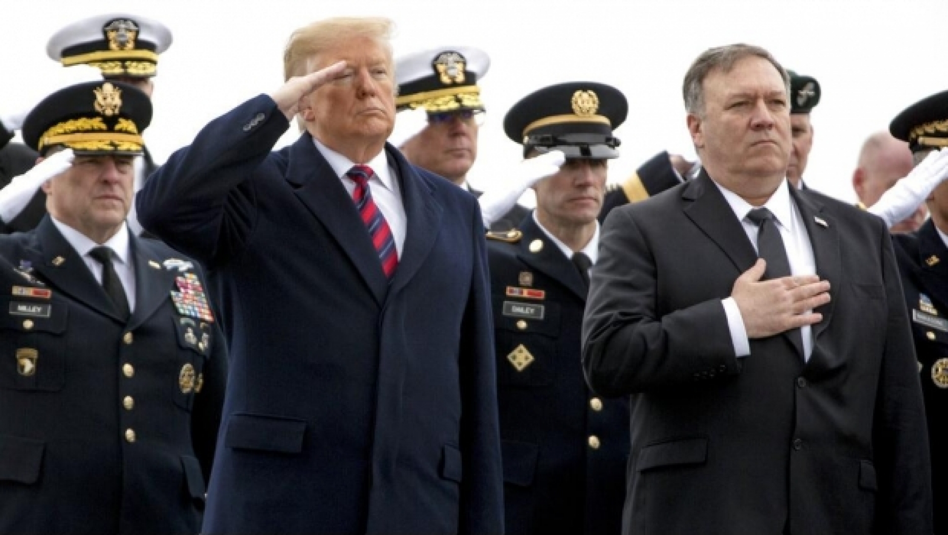 México no está haciendo nada para detener nueva caravana migrante: Trump