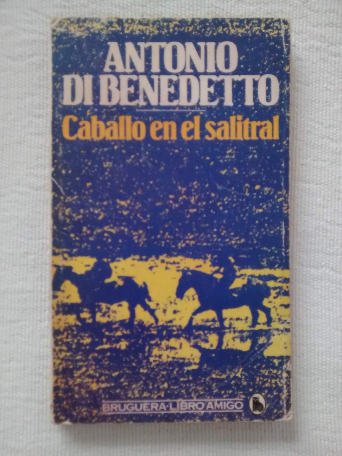 Caballo en el salitral