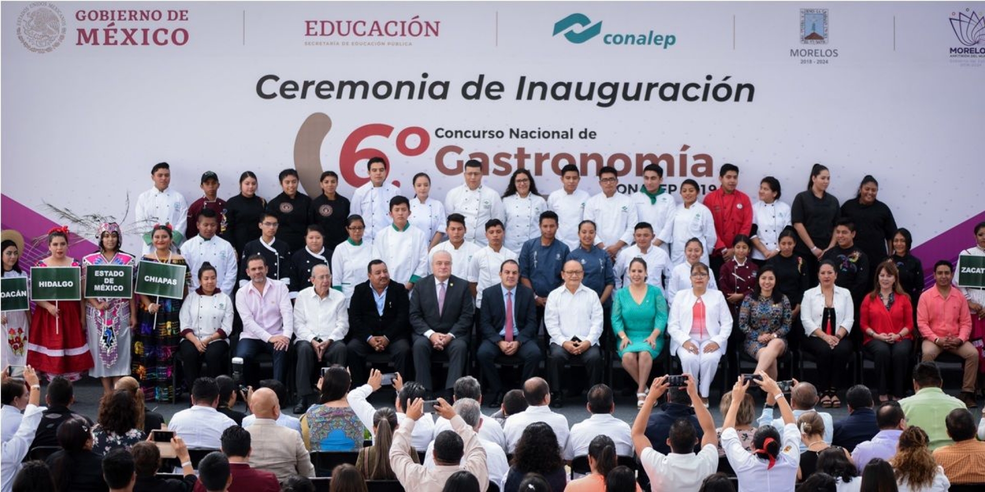 Invita Cuauhtémoc Blanco a jóvenes a la unidad por el bien de México