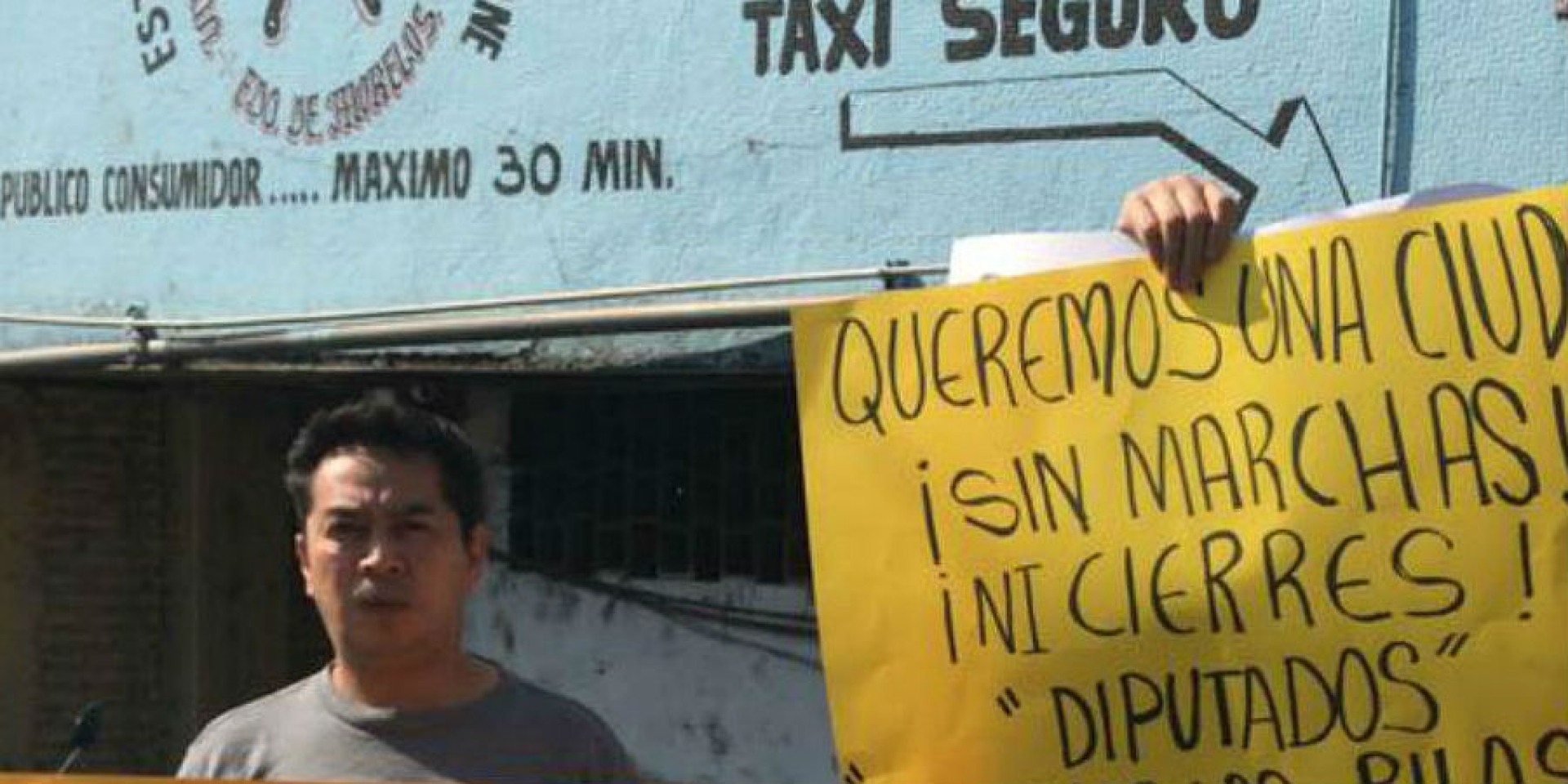 Se manifiestan comerciantes del ALM contra la apertura de la nueva sede del Poder Legislativo