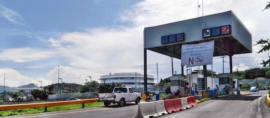 Vecinos de Xochitepec amenazan con bloquear autopista del Sol
