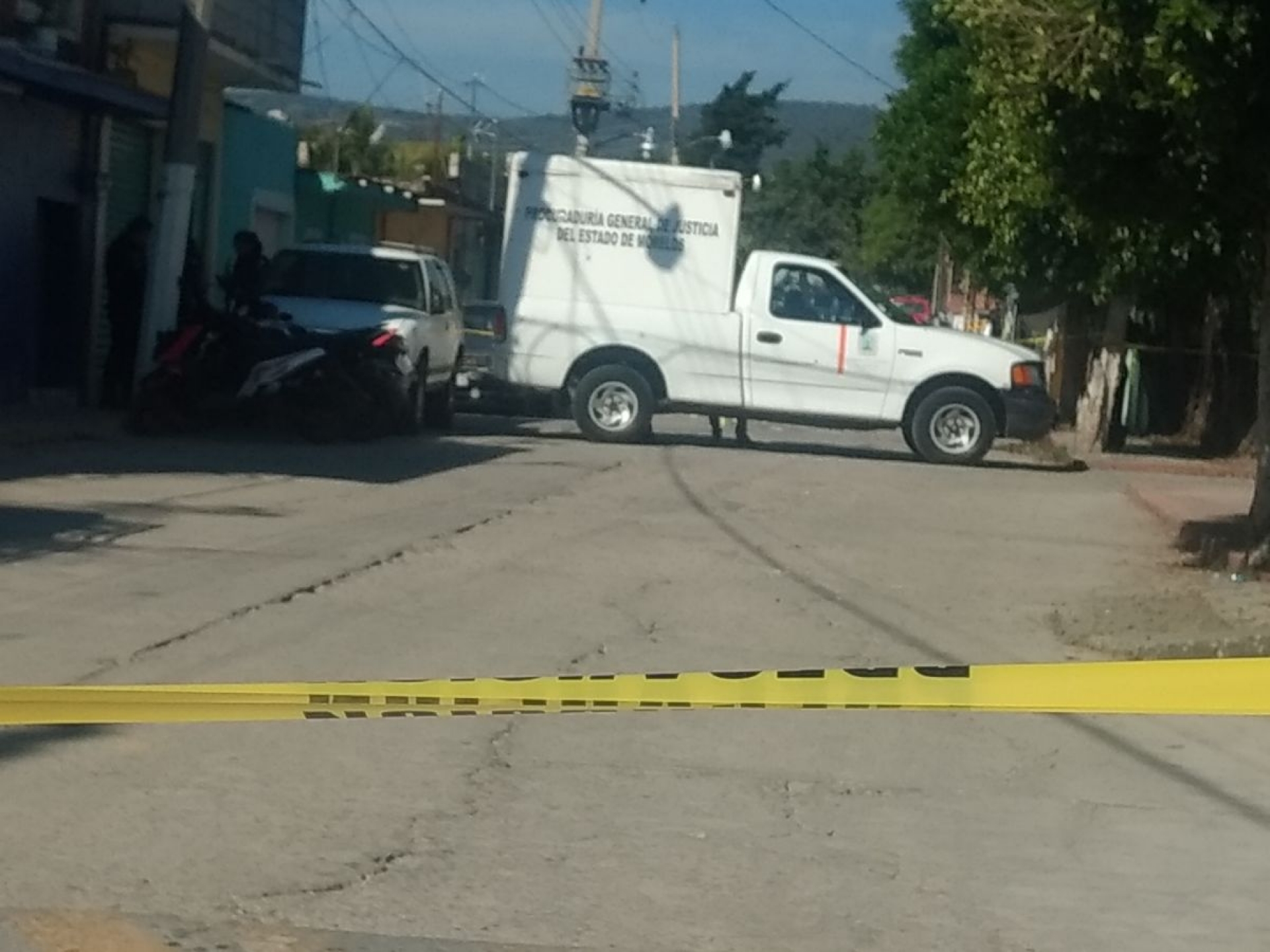 Balean a un hombre y a una joven; él falleció