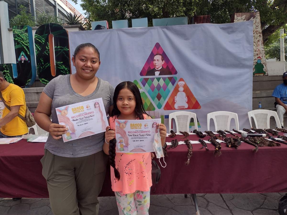 Donan 108 trenzas en Jojutla para elaborar pelucas oncológicas
