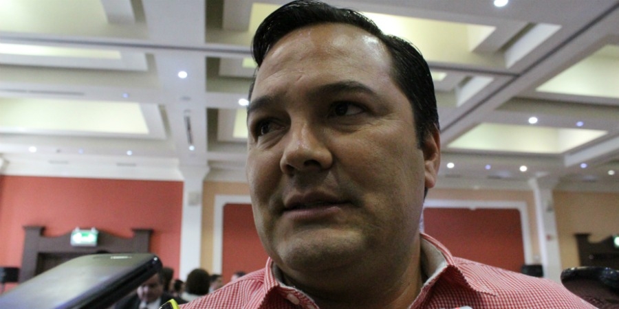 Confirma alcalde de Xochitepec detención de dos policías presuntamente implicados en delitos como secuestro