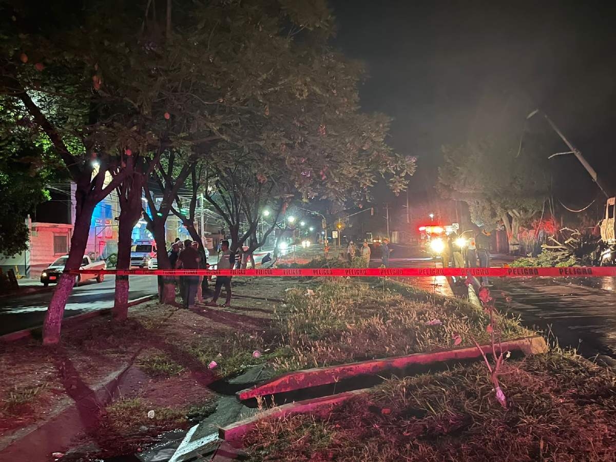 Accidente bloqueó cinco horas el paseo Cuauhnáhuac