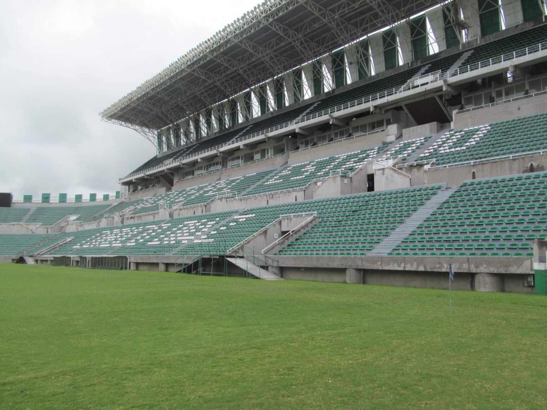 Jugarían tres equipos profesionales en el 'Coruco' Díaz
