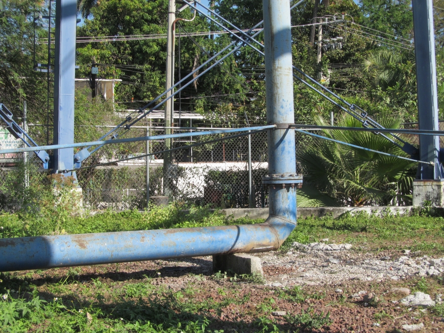 Tras dos años, reparan fuga de tubería de agua en tanque elevado de Jojutla