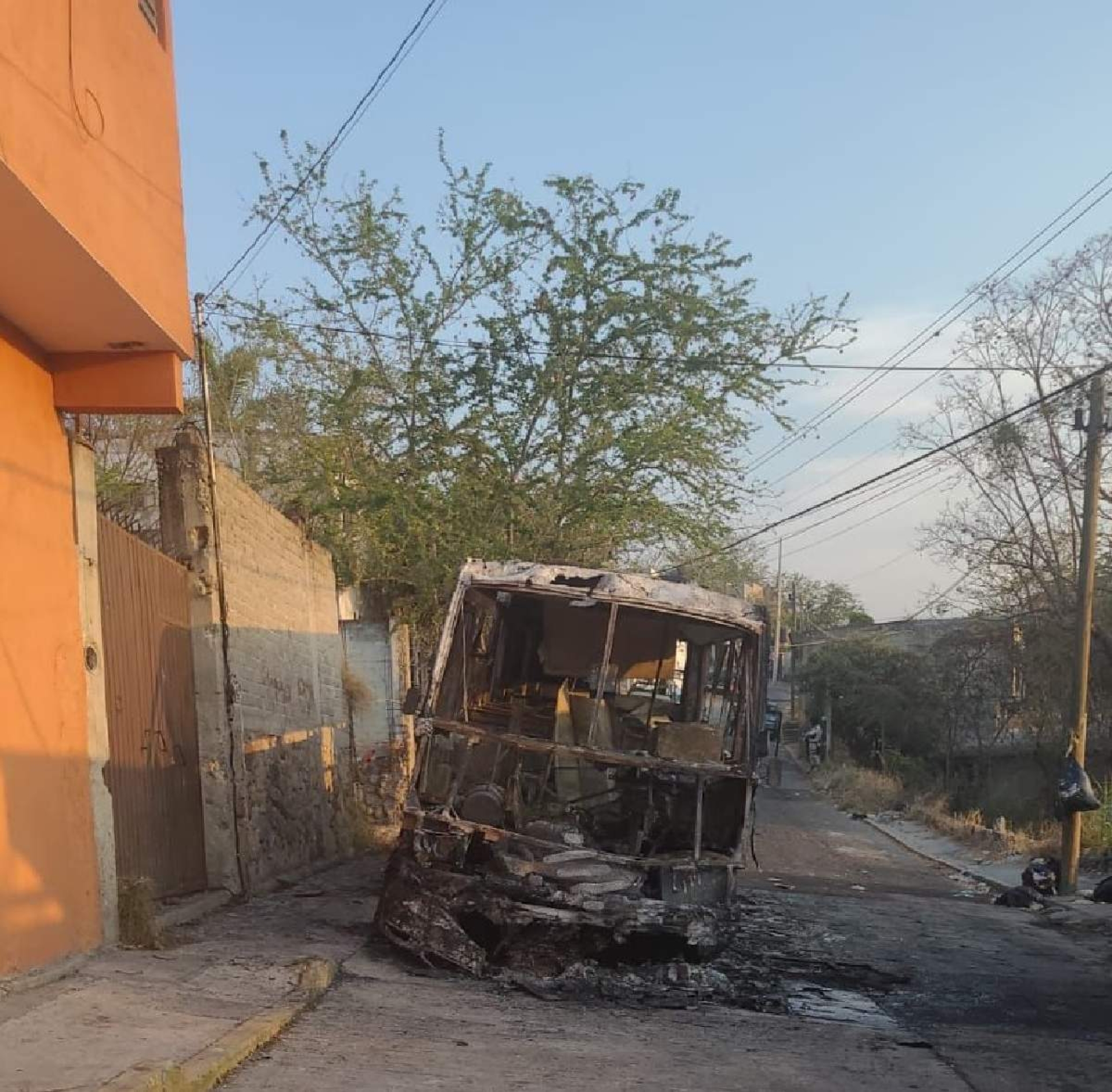 Incendian un camión de la Ruta 11