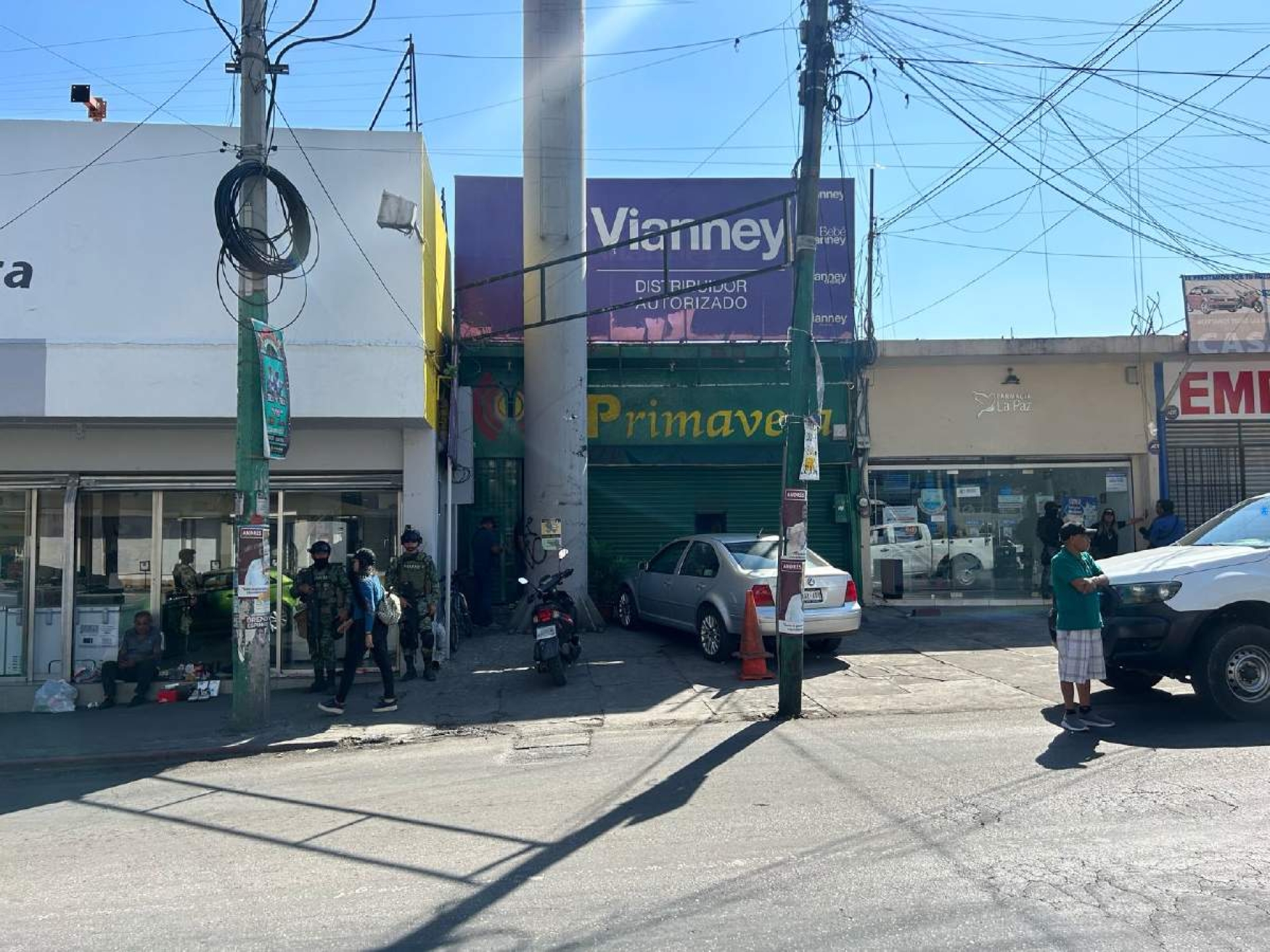 Catean un negocio en Amatitlán