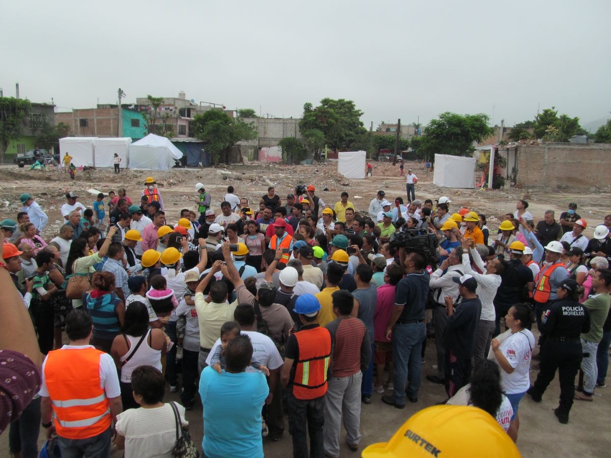 Anuncia gobernador fondo de 400 mdp para iniciar reconstrucción
