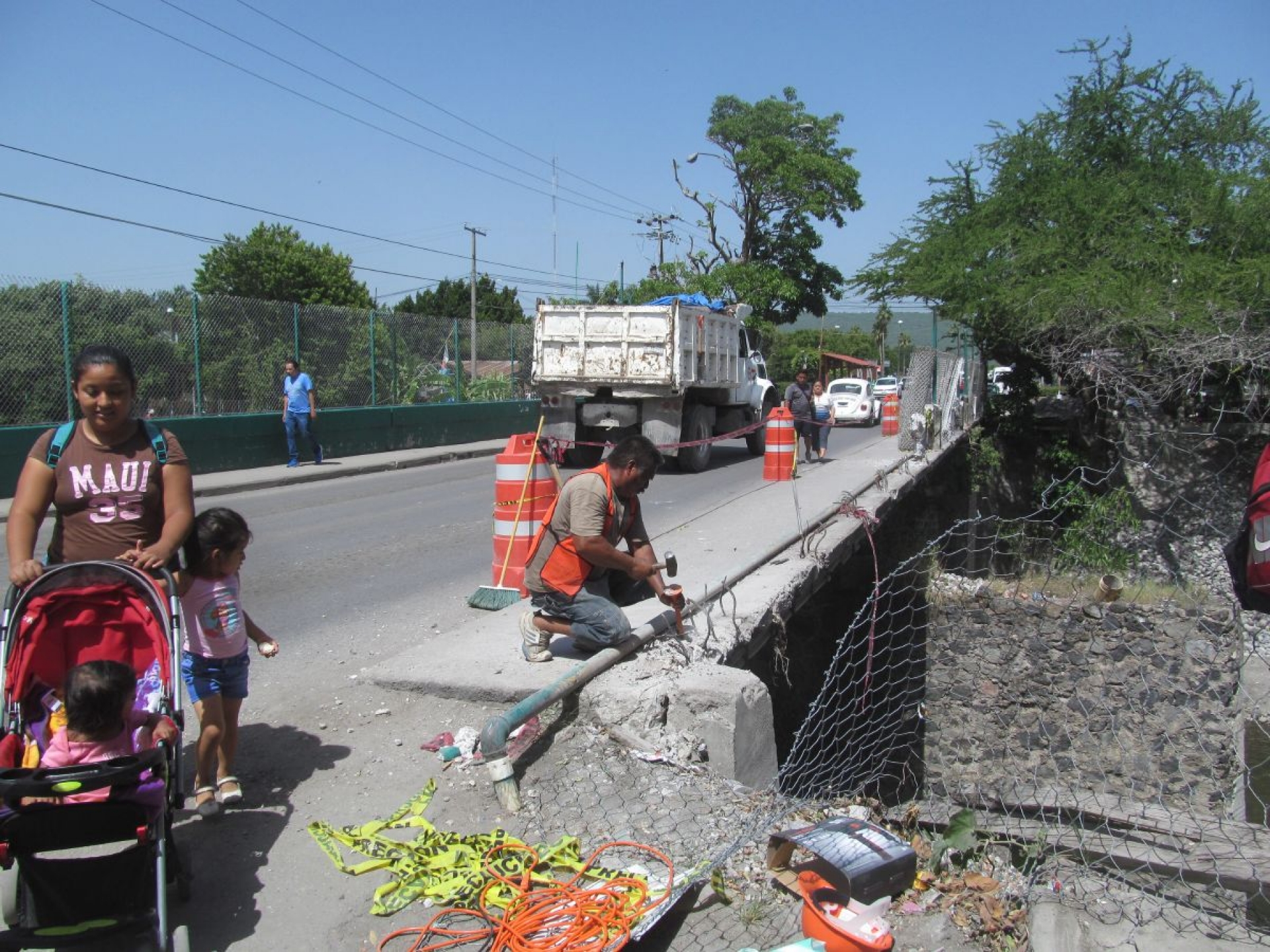 Reparan el puente del IMSS en Zacatepec