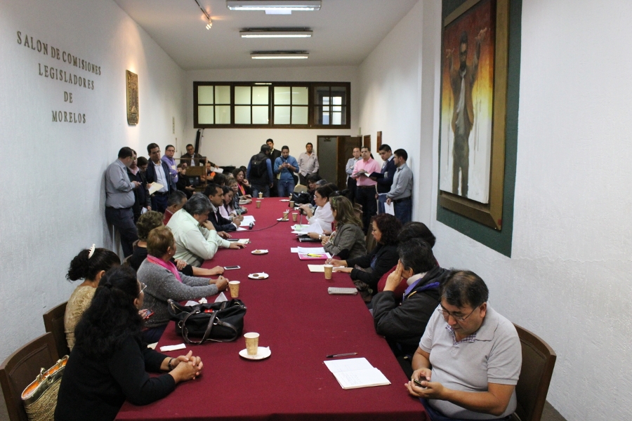 Jubilados del Poder Ejecutivo piden incrementar el monto que reciben por despensa
