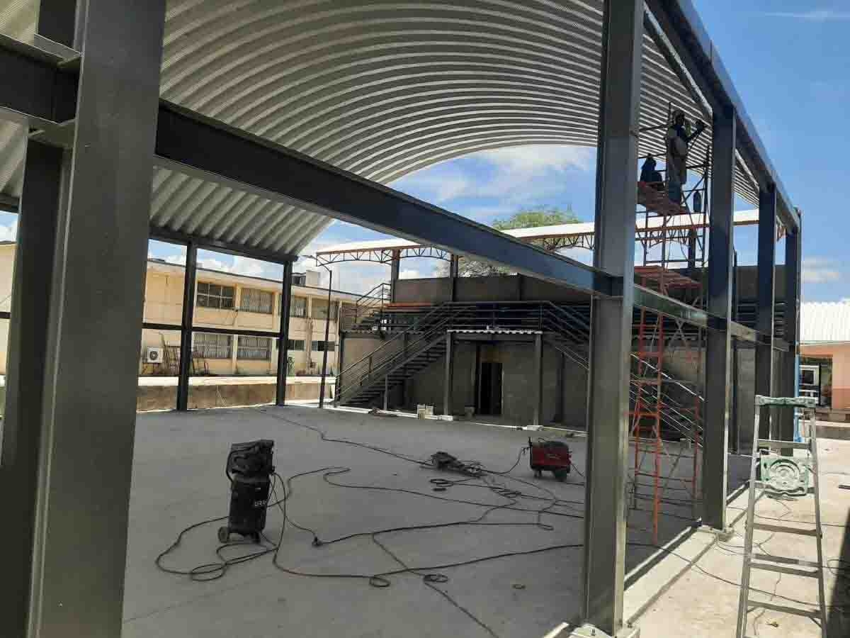 Reconstrucción de la Preparatoria 5 de la UAEM, al 90 por ciento