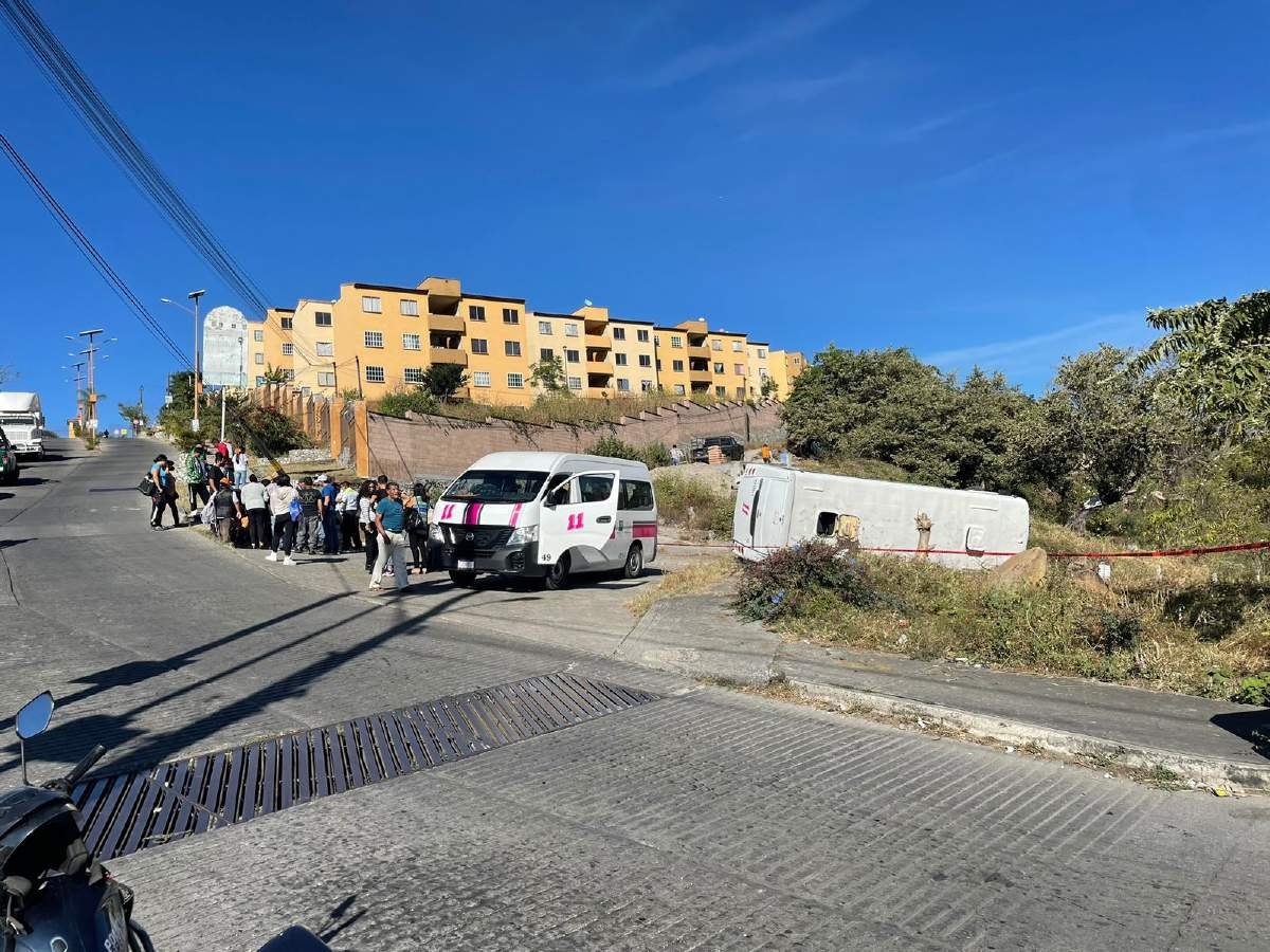 Volcadura de una ruta deja cuatro heridos