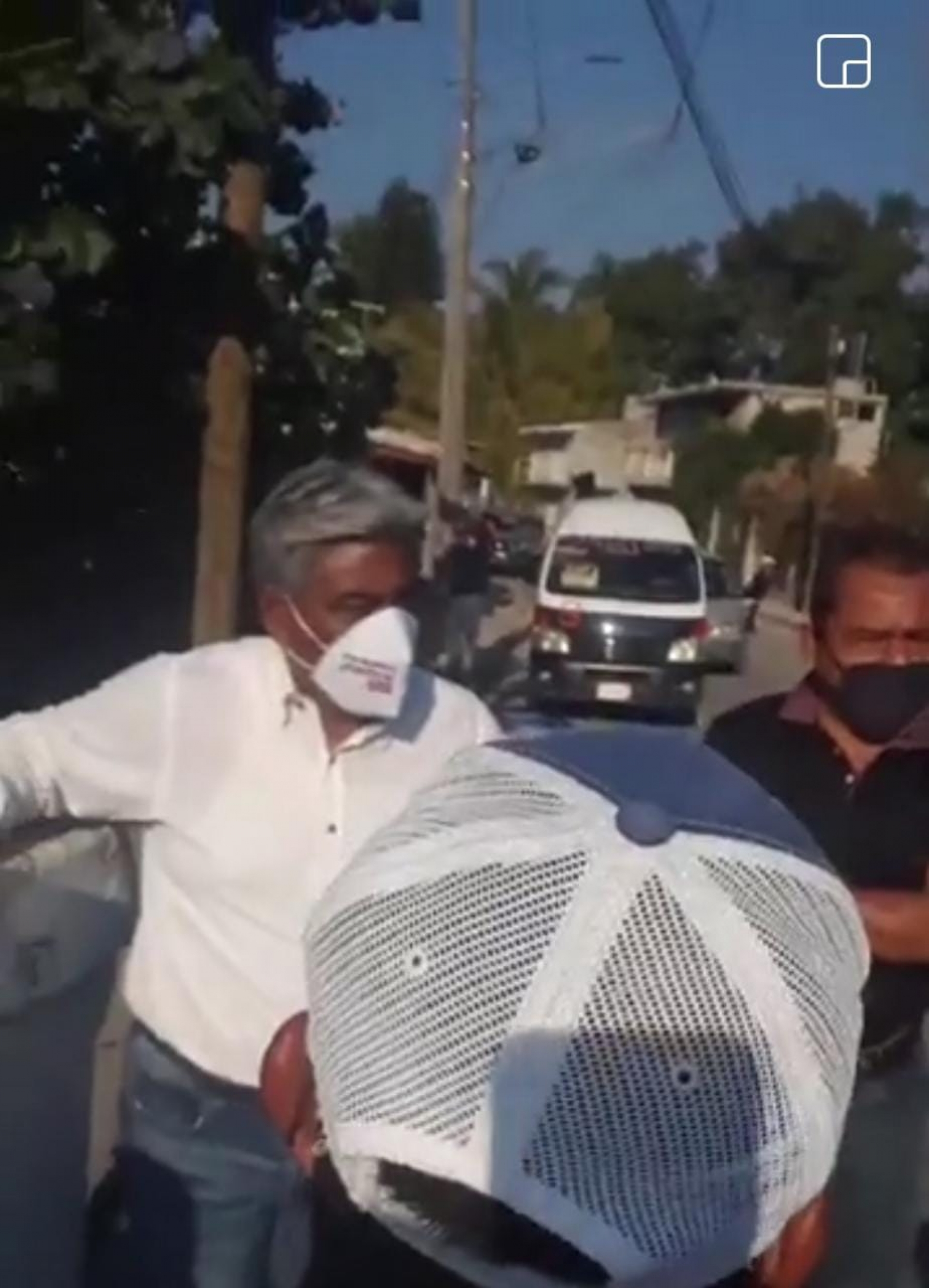 Promete edil que repondrá dinero robado por policías de Tlaquiltenango