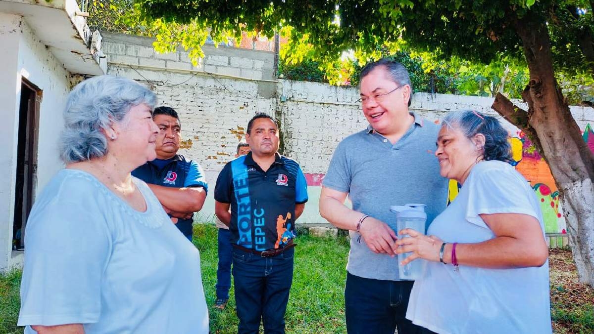Alcalde de Jiutepec entrega apoyos a 307 deportistas