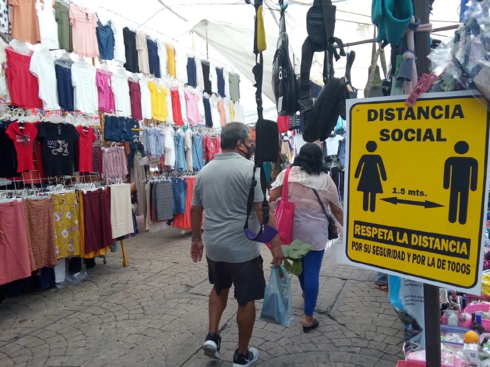 Reabren por completo el tianguis de los martes de Tetecala