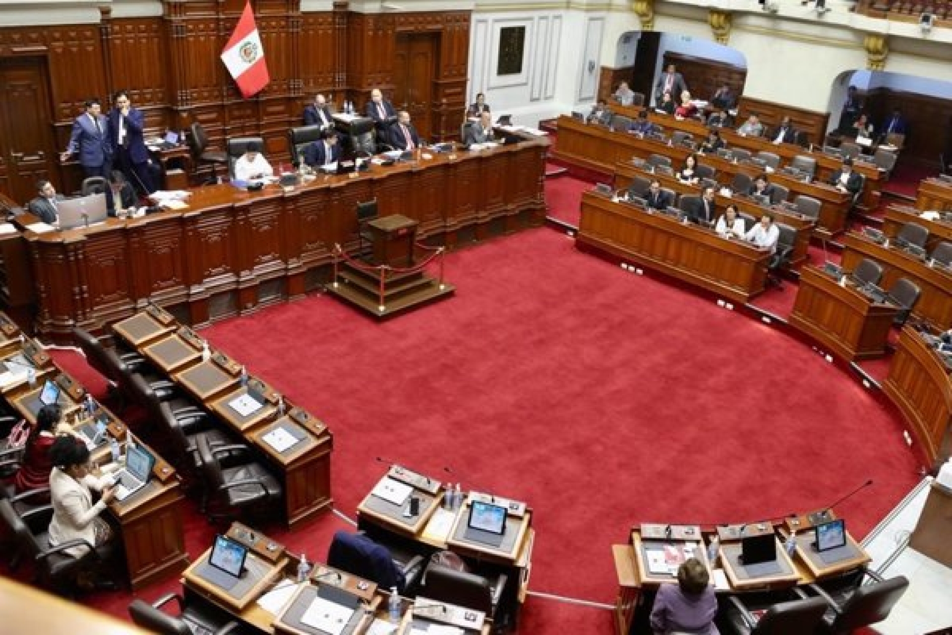 Perú aprueba ley para prohibir el matrimonio infantil