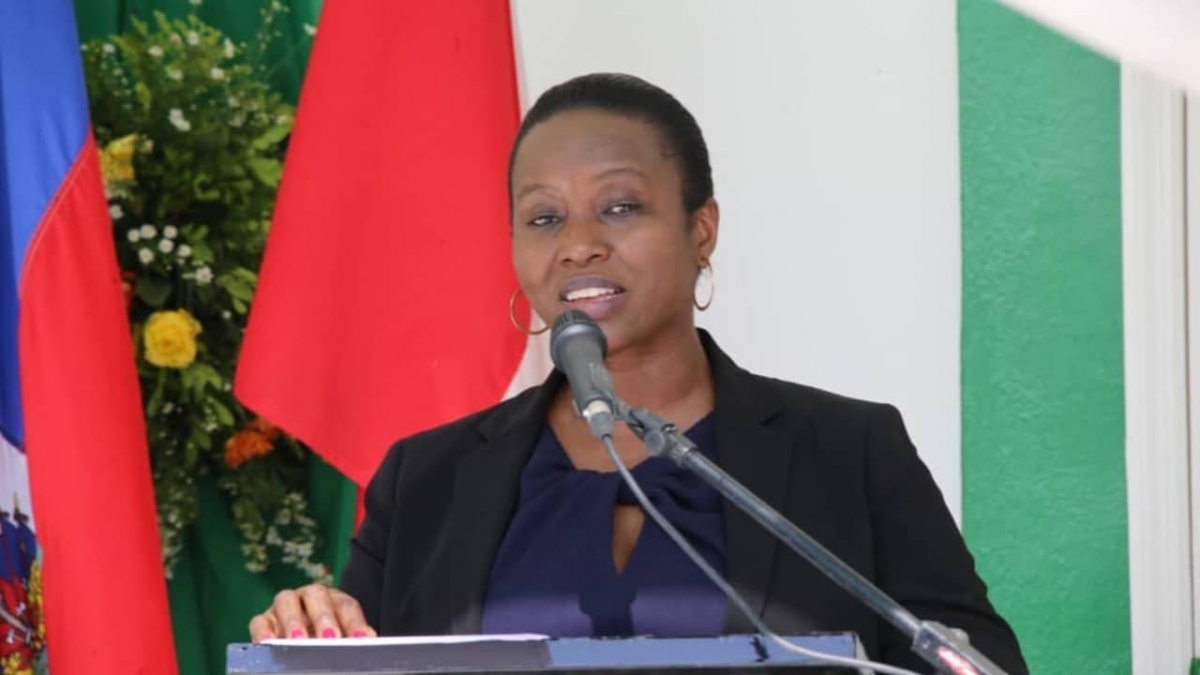 Operan con éxito a Martine Moise viuda del presidente de Haití