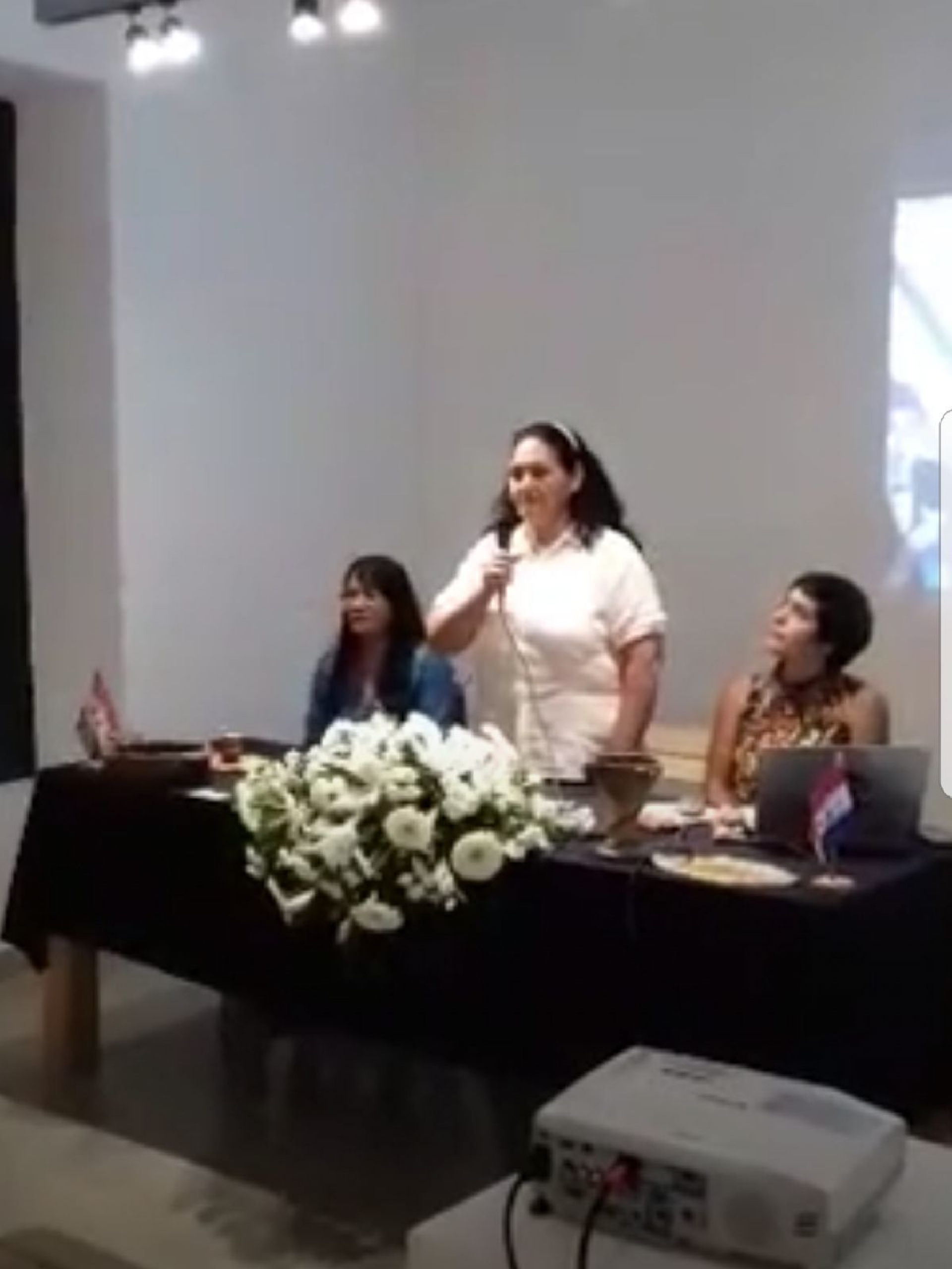 Inauguran exposición artesanal entre Tlayacapan y Paraguay