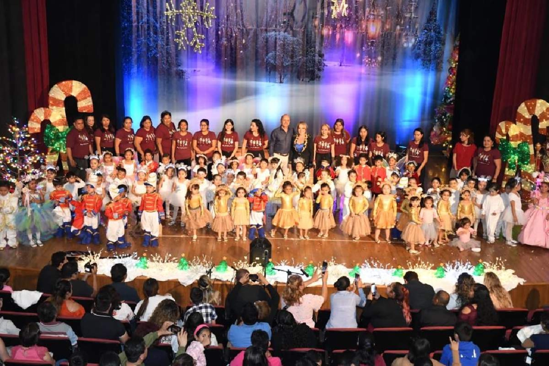Estancias infantiles de Cuautla presentan obra de teatro navideña