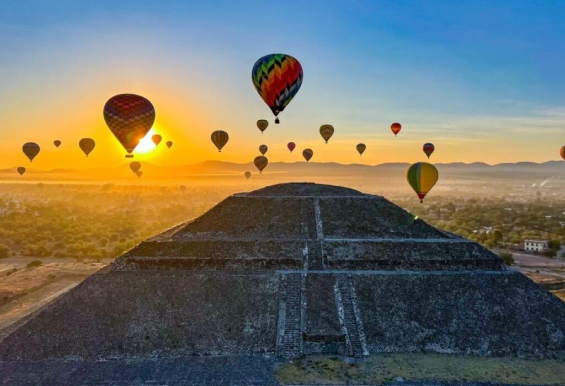 Autoridades detectan irregularidades en servicio de globos aerostáticos en Teotihuacán
