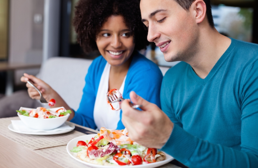 Lo que los hábitos al comer revelan sobre la personalidad