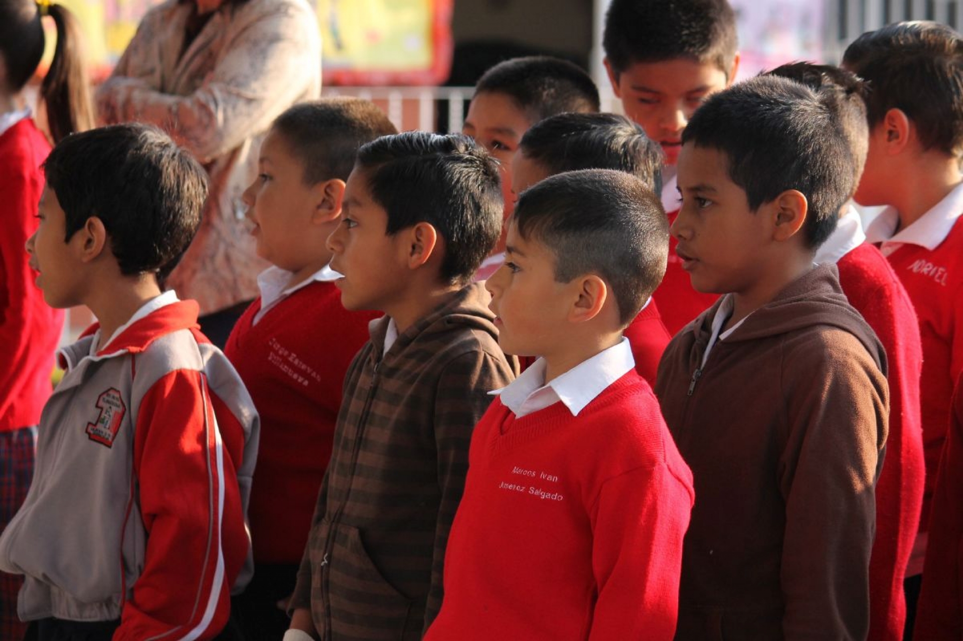 Escuelas de zonas frías podrán modificar sus horarios de entrada y salida