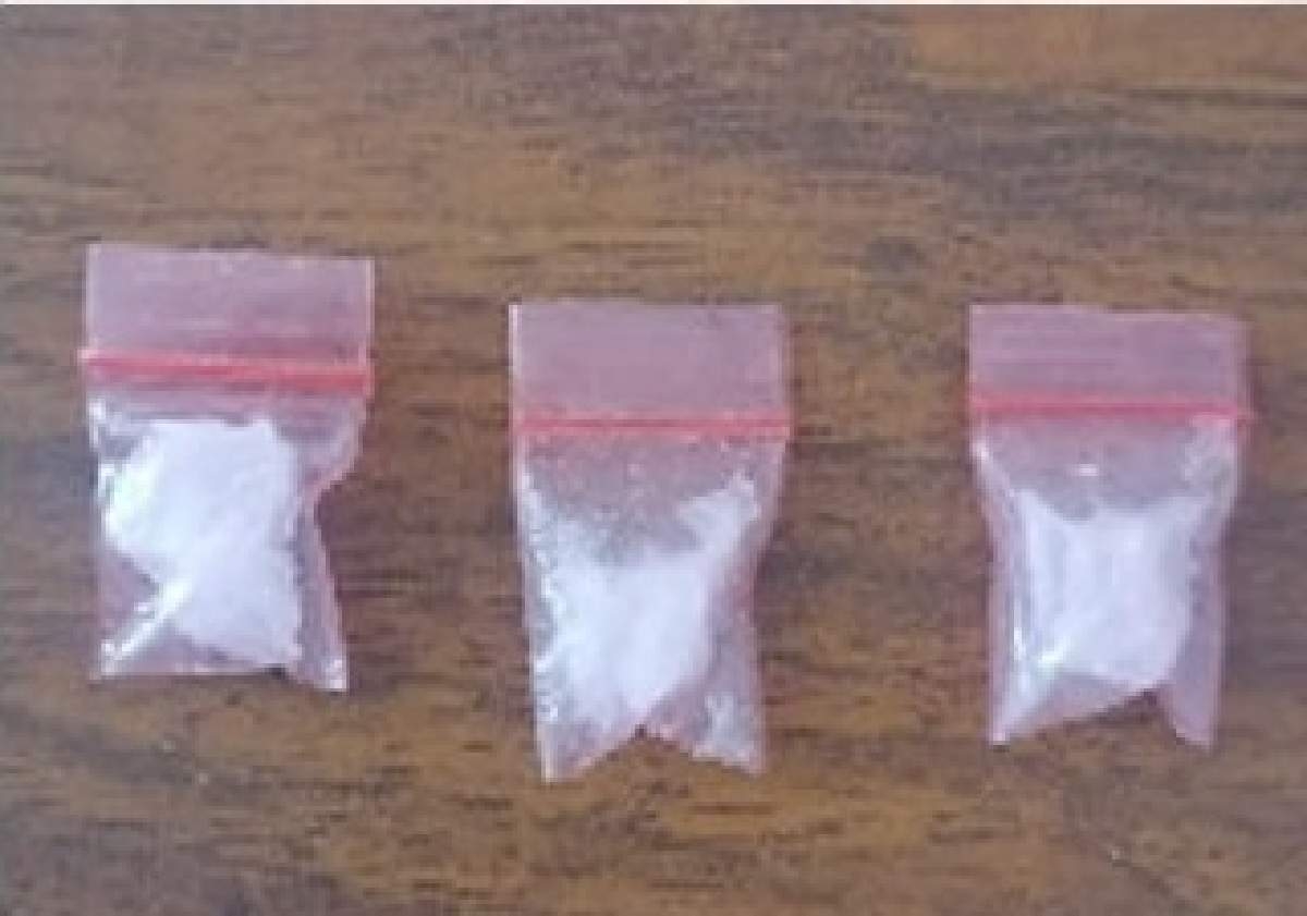 Lo arrestaron en poder de tres dosis de “cristal”