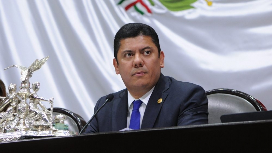 Se registró Javier Bolaños como candidato del PAN a la alcaldía
