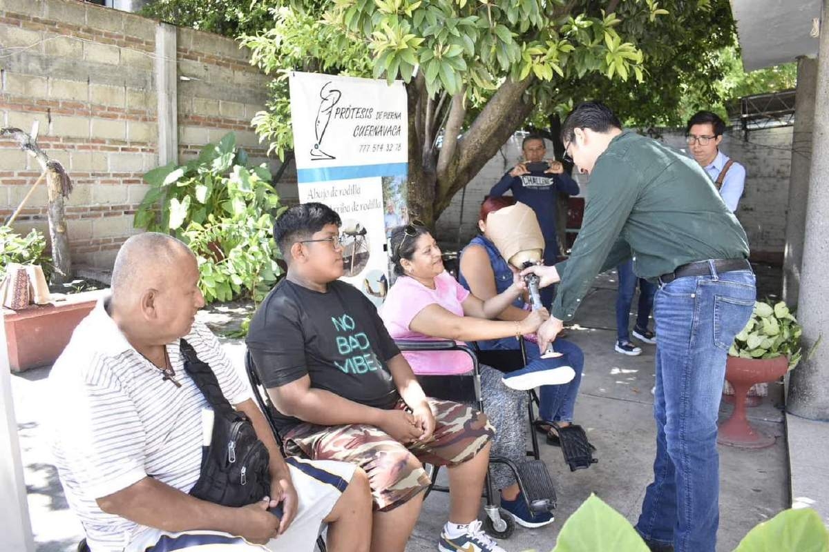 Entregan la quinta prótesis de pierna en Jojutla